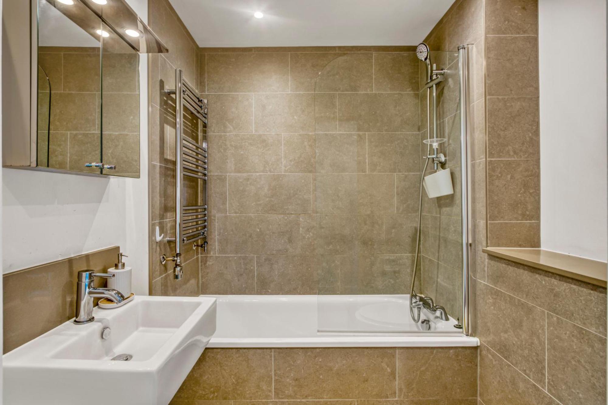 Modern Penthouse In Wembley Daire Londra Dış mekan fotoğraf